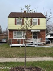 1946 Oakwood Avenue, Toledo, OH 43607