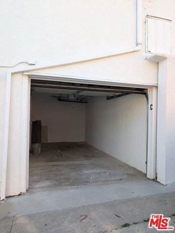 1147 24th Street C, Santa Monica, CA 90403