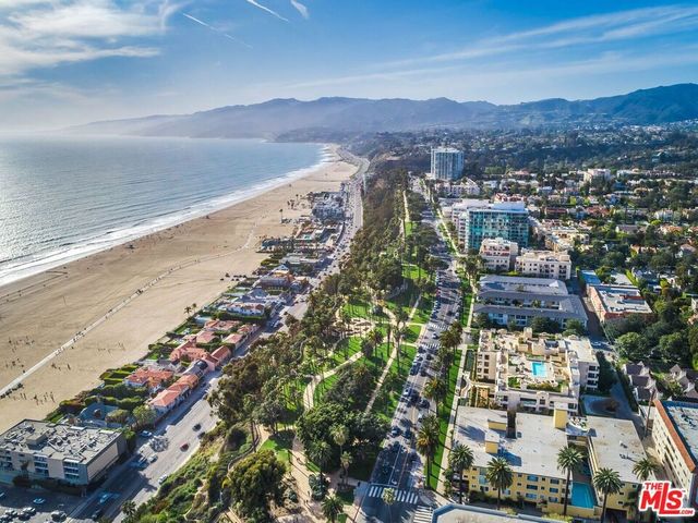 1147 24th Street C, Santa Monica, CA 90403