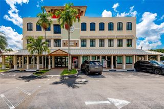 5599 S University Drive 205, Davie, FL 33328