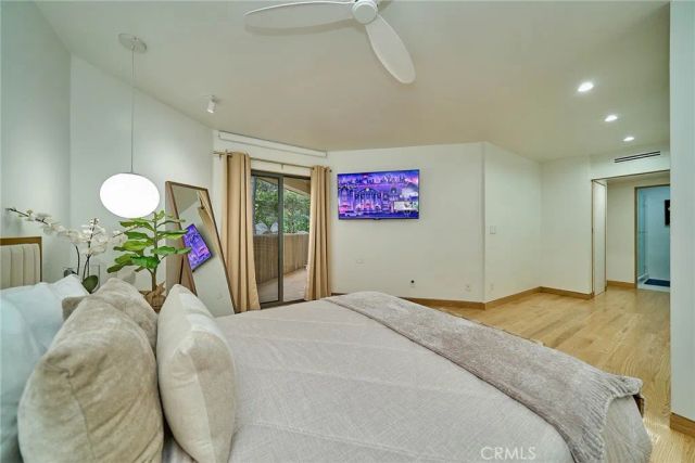 950 N Kings Road 45, West Hollywood, CA 90069