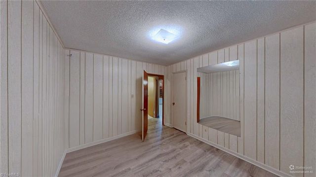 4211 VILLAGE Drive, Trinity, NC 27370