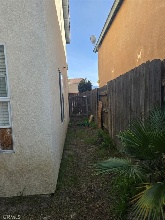 Image 13 of property listing at 260 Mahogany Avenue, San Jacinto, CA 92582