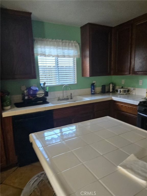 Image 18 of property listing at 260 Mahogany Avenue, San Jacinto, CA 92582