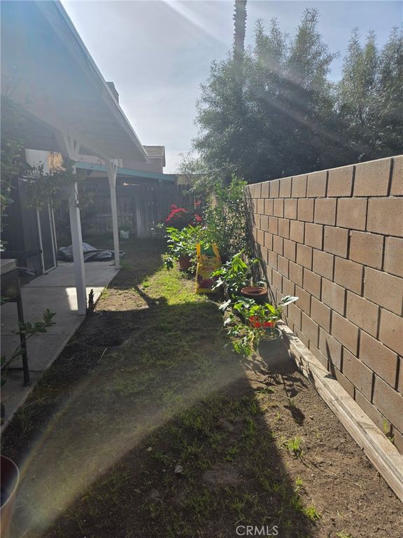 Image 7 of property listing at 260 Mahogany Avenue, San Jacinto, CA 92582