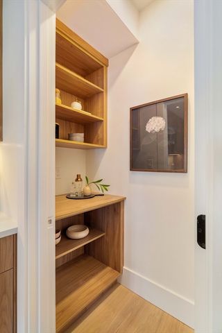 246 Bremen St 1, Boston, MA 02128