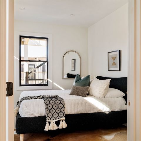 246 Bremen St 1, Boston, MA 02128