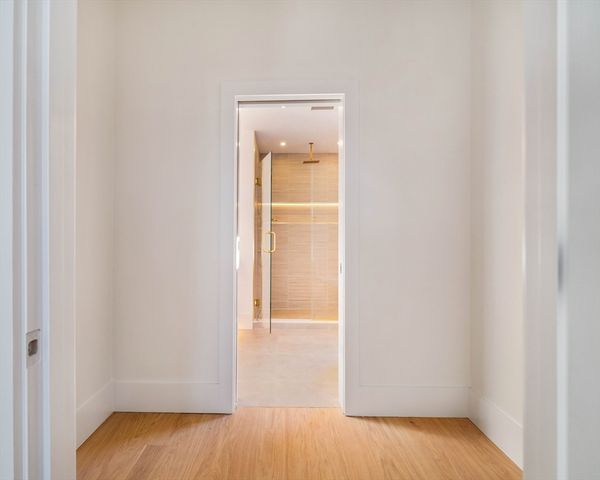 246 Bremen St 1, Boston, MA 02128