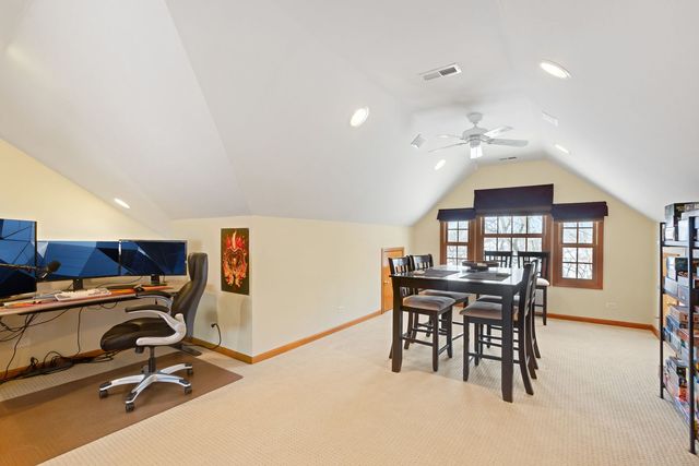 7513 Inverway Drive, Lakewood, IL 60014