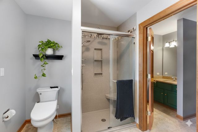 7513 Inverway Drive, Lakewood, IL 60014