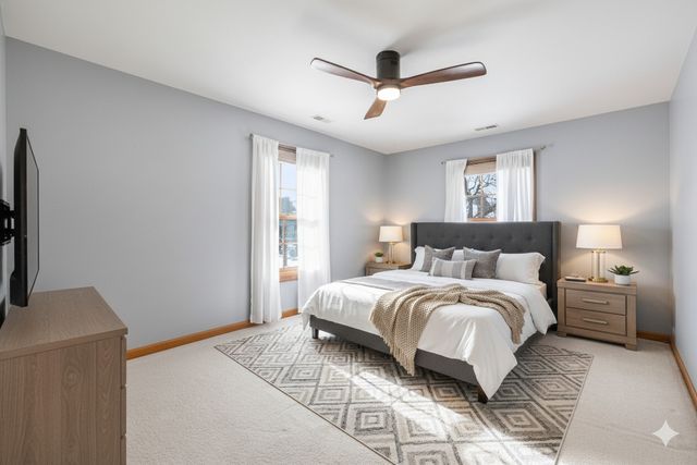 7513 Inverway Drive, Lakewood, IL 60014