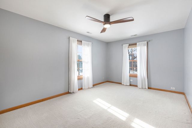 7513 Inverway Drive, Lakewood, IL 60014