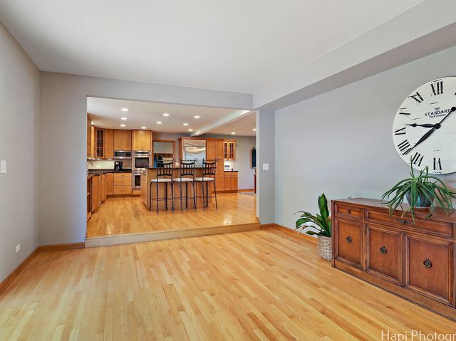 7513 Inverway Drive, Lakewood, IL 60014