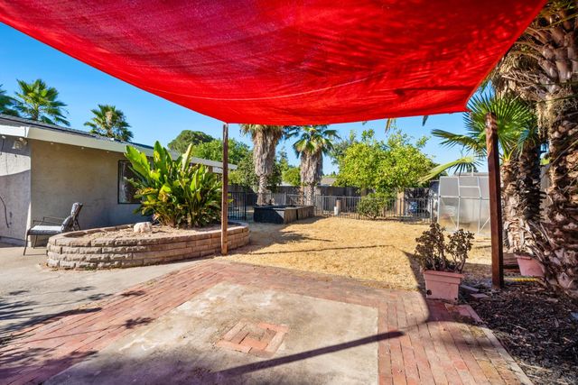 8308 Haliburton Court, Citrus Heights, CA 95610