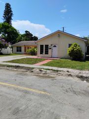 57 SE 12th Street, Dania Beach, FL 33004