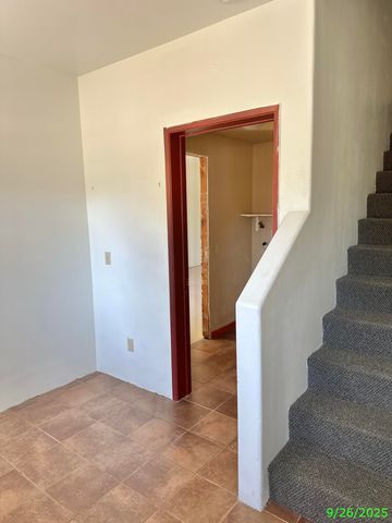 1690 NE Beacon Drive, Grants Pass, OR 97526