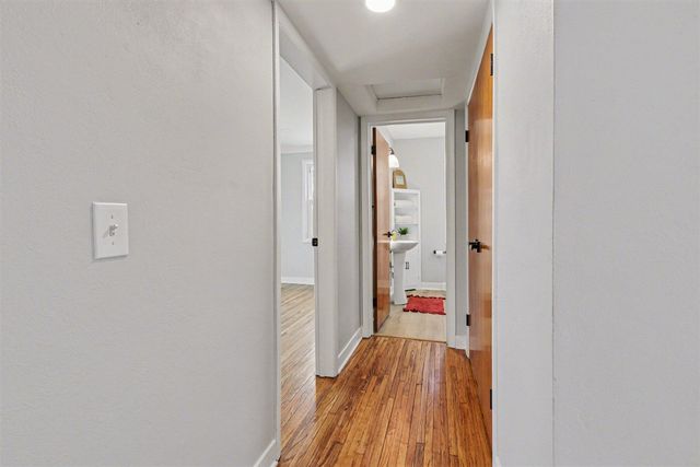 7134 Maplewood Drive, Temperance, MI 48182