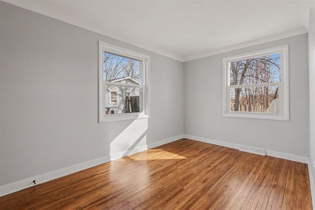 7134 Maplewood Drive, Temperance, MI 48182