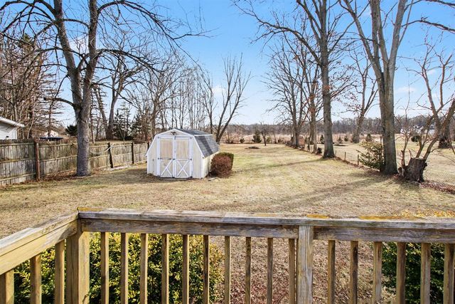 7134 Maplewood Drive, Temperance, MI 48182