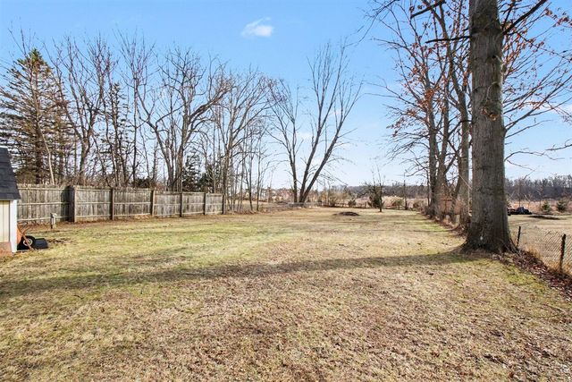 7134 Maplewood Drive, Temperance, MI 48182