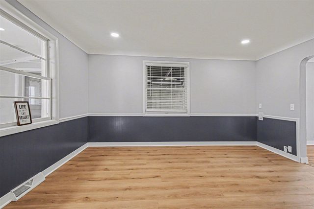 7134 Maplewood Drive, Temperance, MI 48182