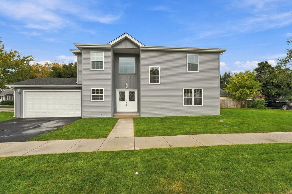 201 N Bierman Avenue, Villa Park, IL 60181 — exterior
