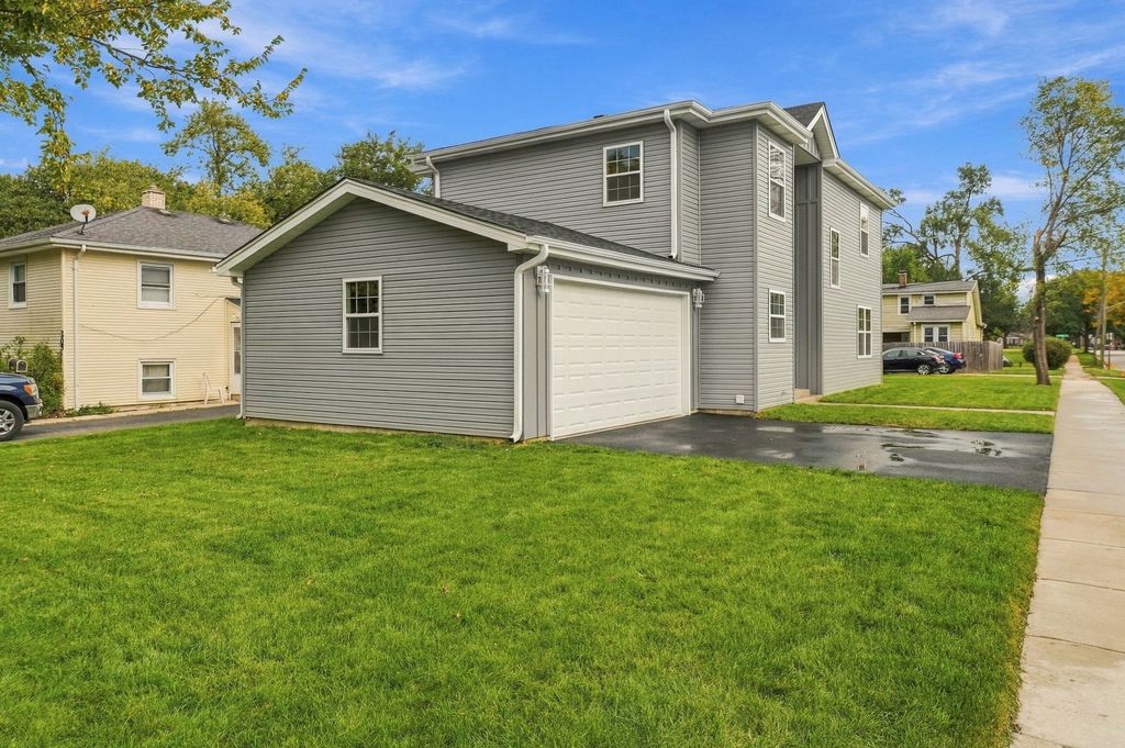201 N Bierman Avenue, Villa Park, IL 60181 — photo 2