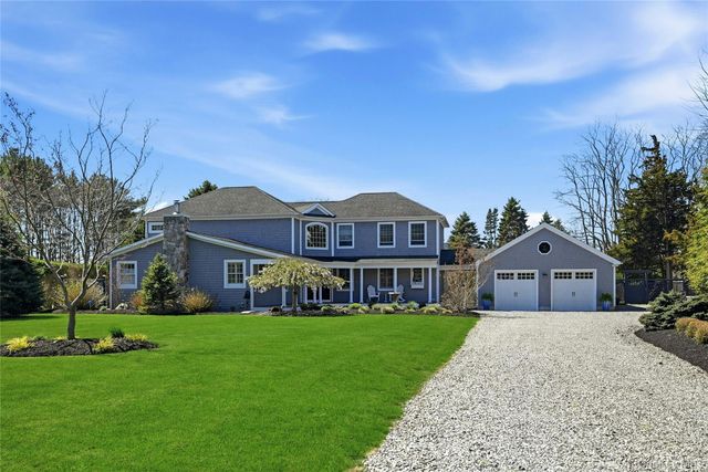 25 Lighthouse Road, Southold, NY 11971