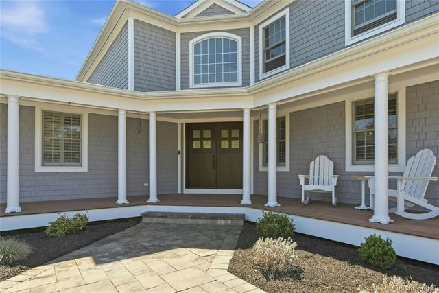 25 Lighthouse Road, Southold, NY 11971