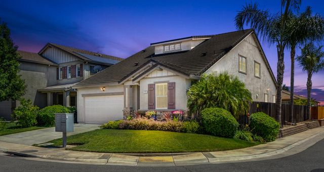 12212 Habitat Way, Rancho Cordova, CA 95742