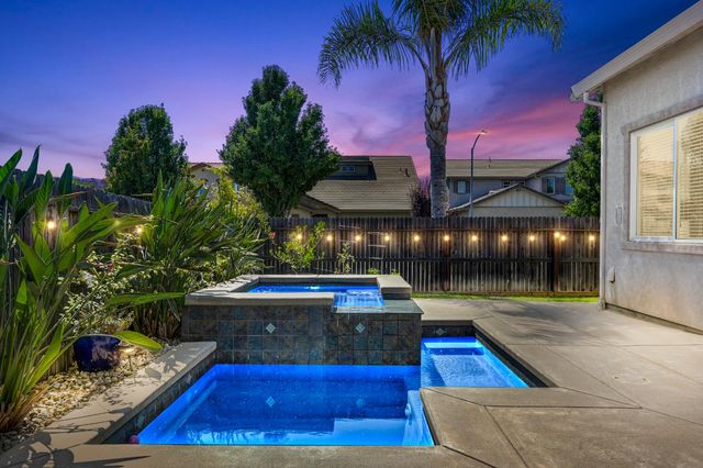 12212 Habitat Way, Rancho Cordova, CA 95742