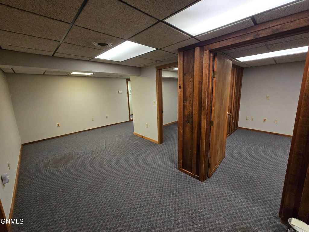 1424 Century Avenue W, Bismarck, ND 58503 photo 4