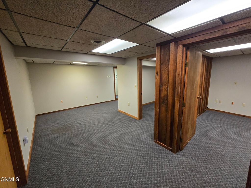 1424 Century Avenue W, Bismarck, ND 58503 photo 7