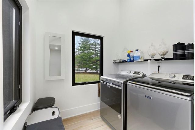 5500 Mission Road, Fairway, KS 66205