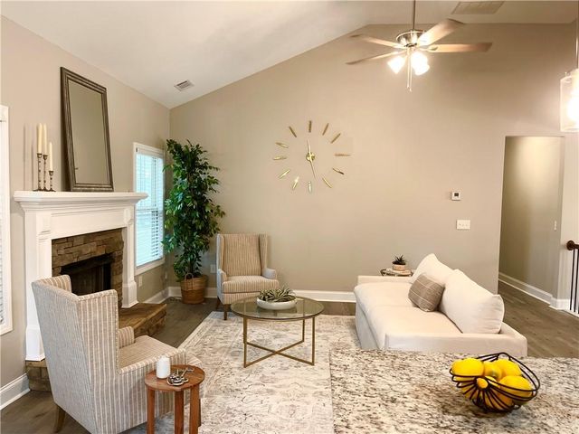 6042 Fielder Way, Douglasville, GA 30135