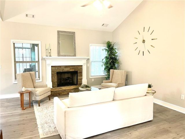 6042 Fielder Way, Douglasville, GA 30135