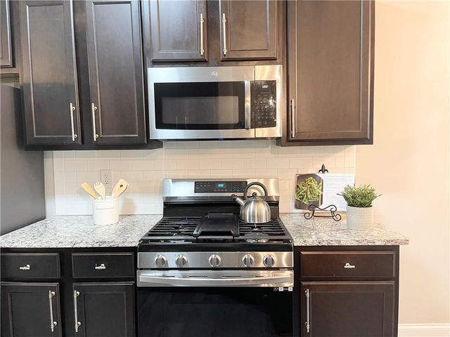 6042 Fielder Way, Douglasville, GA 30135