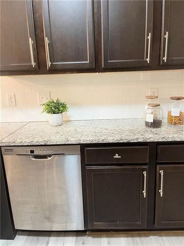 6042 Fielder Way, Douglasville, GA 30135