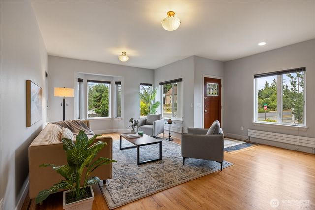1904 N Proctor Street, Tacoma, WA 98406