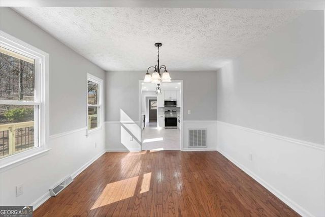 11 Ridgeview Drive, Silver Creek, GA 30173