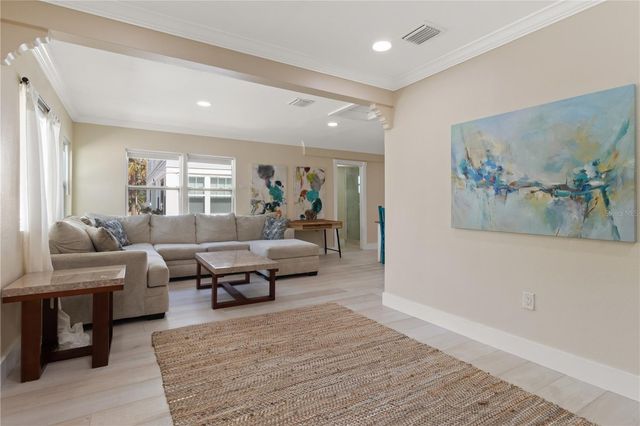 609 N OSCEOLA AVENUE, Clearwater, FL 33755