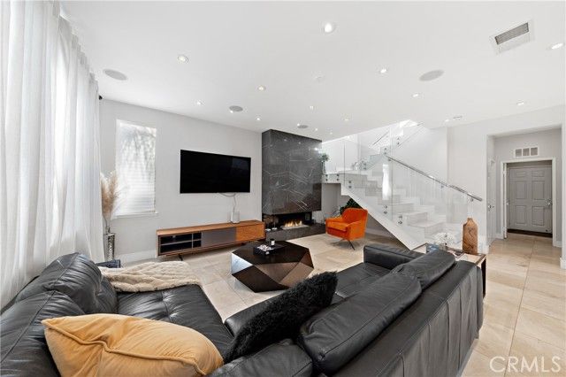 27701 Crestknoll Court, Murrieta, CA 92563