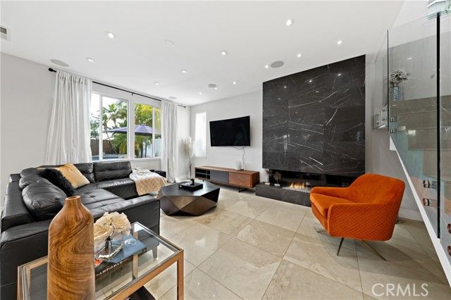 27701 Crestknoll Court, Murrieta, CA 92563