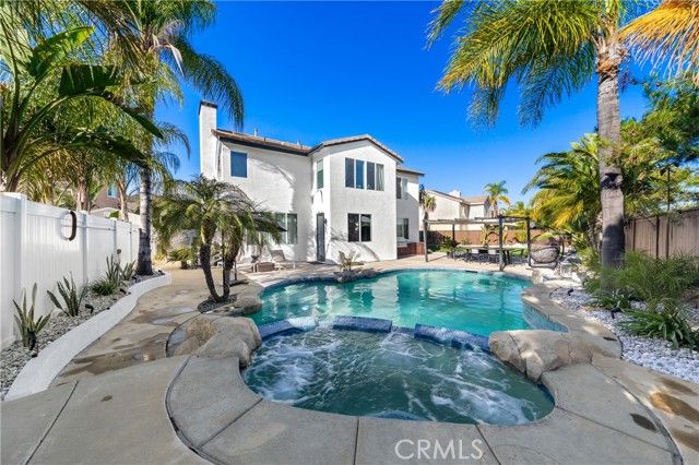 27701 Crestknoll Court, Murrieta, CA 92563