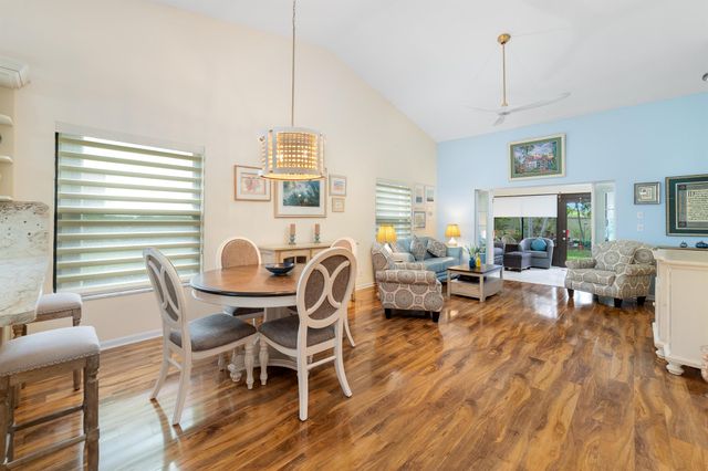 7821 SE Sugar Sand Circle, Hobe Sound, FL 33455