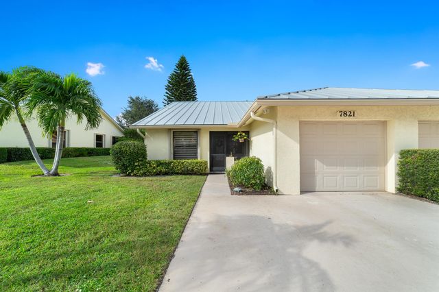 7821 SE Sugar Sand Circle, Hobe Sound, FL 33455