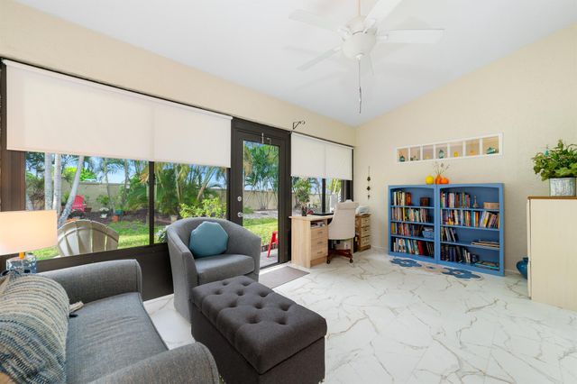 7821 SE Sugar Sand Circle, Hobe Sound, FL 33455