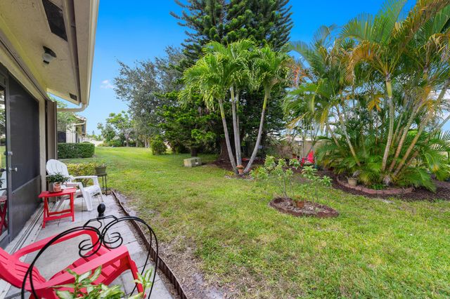 7821 SE Sugar Sand Circle, Hobe Sound, FL 33455