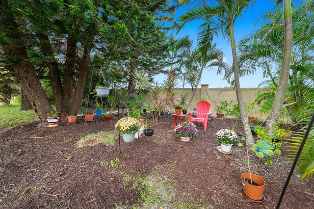 7821 SE Sugar Sand Circle, Hobe Sound, FL 33455