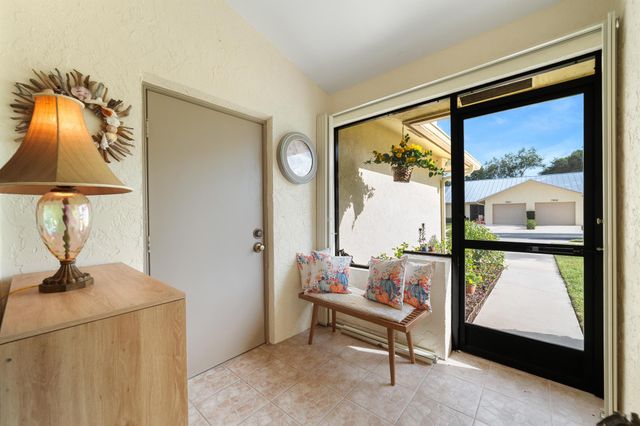 7821 SE Sugar Sand Circle, Hobe Sound, FL 33455